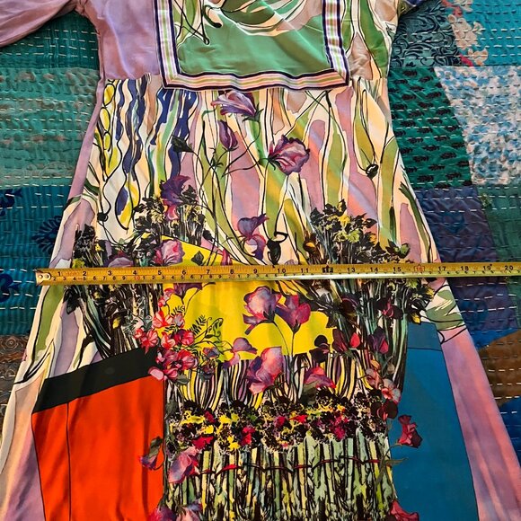 Save the Queen Light Knit Dress - Picture 9 of 10